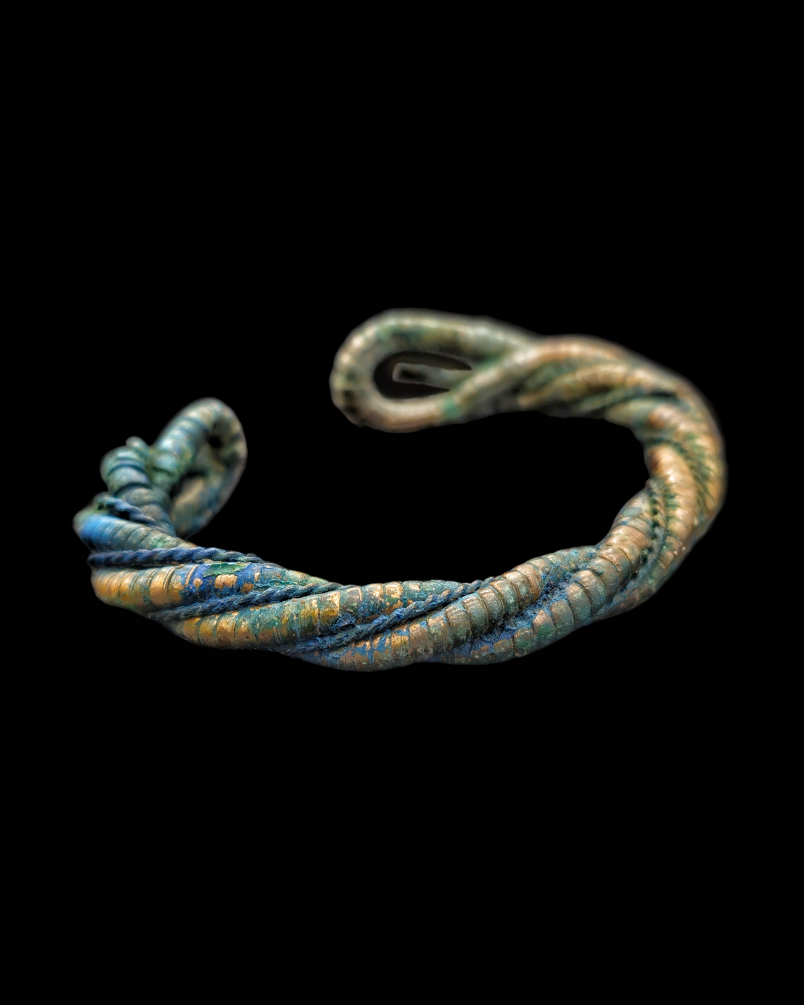 Viking period bronze twisted bracelet - Image 2