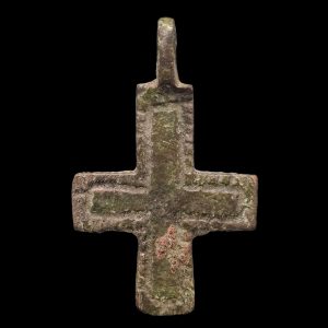 Medieval, Crusaders era bronze cross pendant