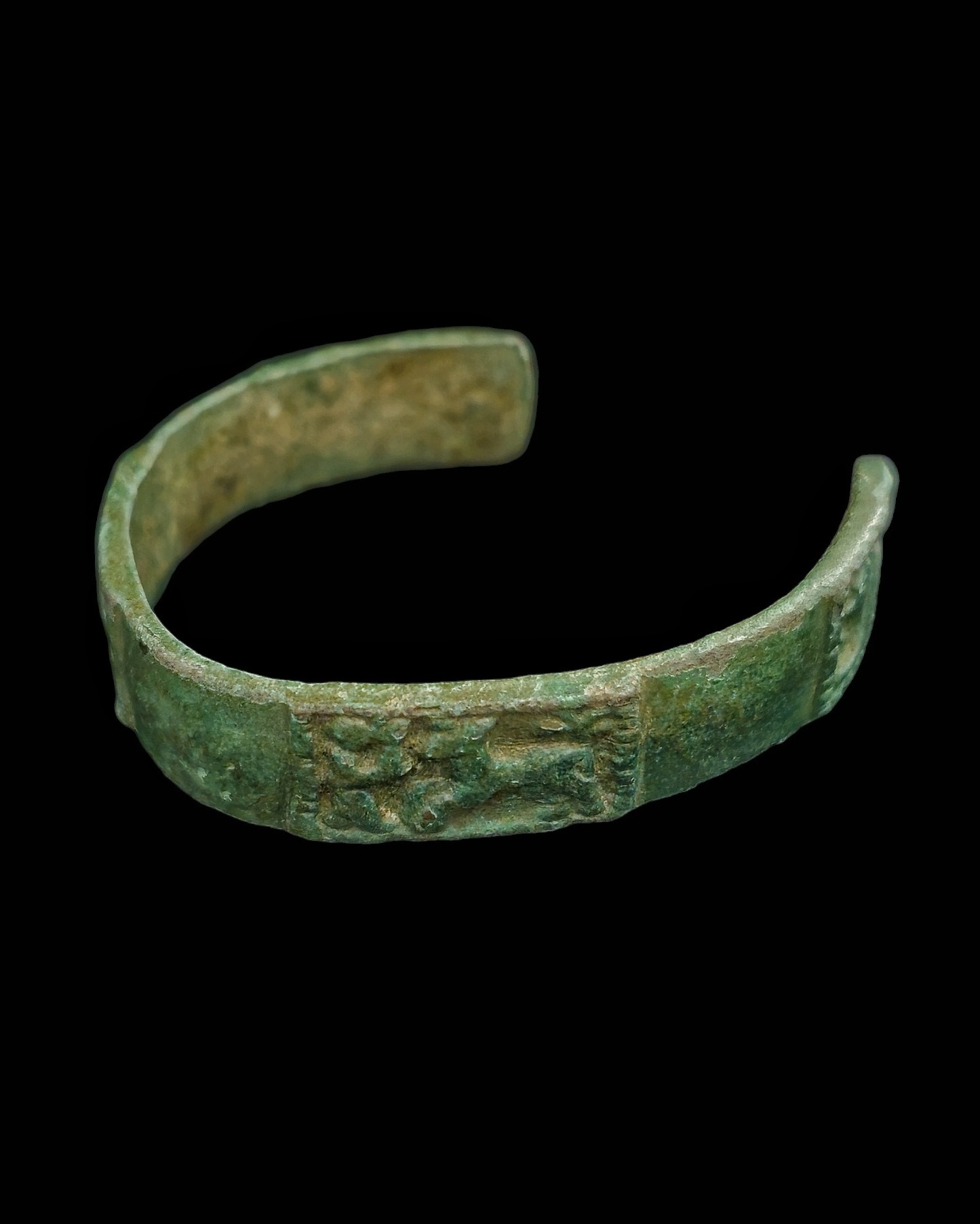Viking period bronze bracelet - Image 6
