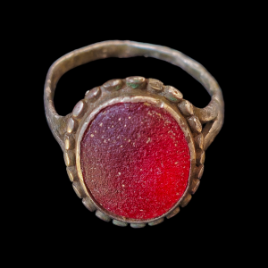 Late Renaissance silver ring with a red stone