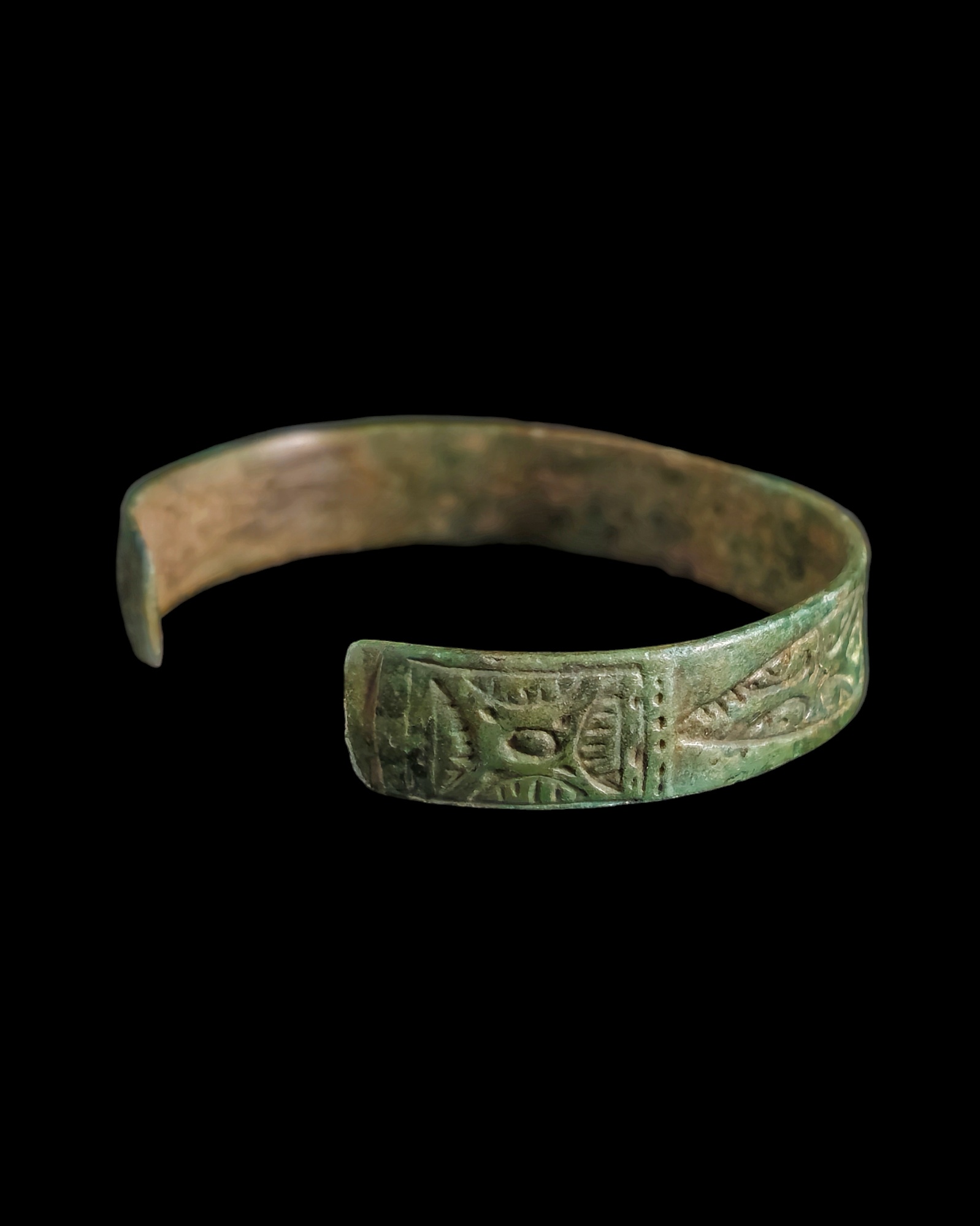 Viking period bronze bracelet - Image 3