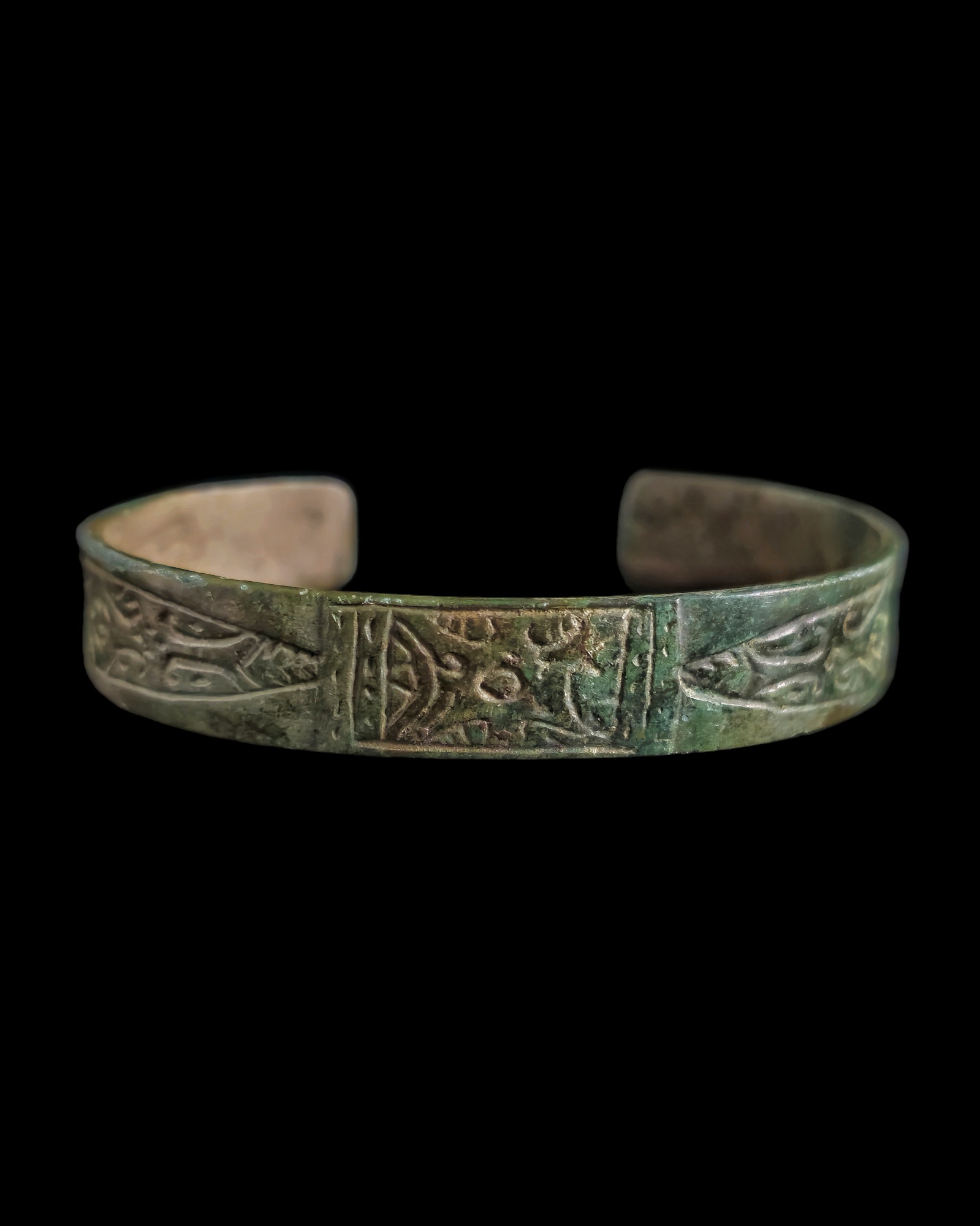 Viking period bronze bracelet - Image 10