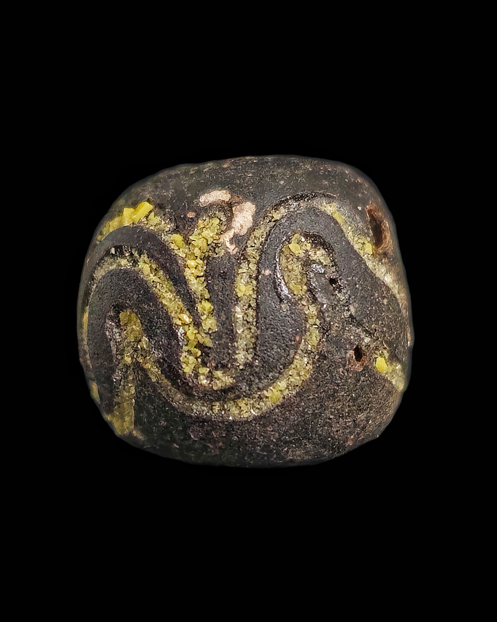 Islamic glass bead with enamel - Image 4