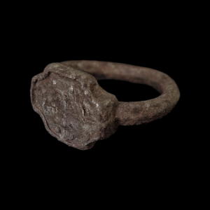 Byzantine lead-tin alloy signet ring