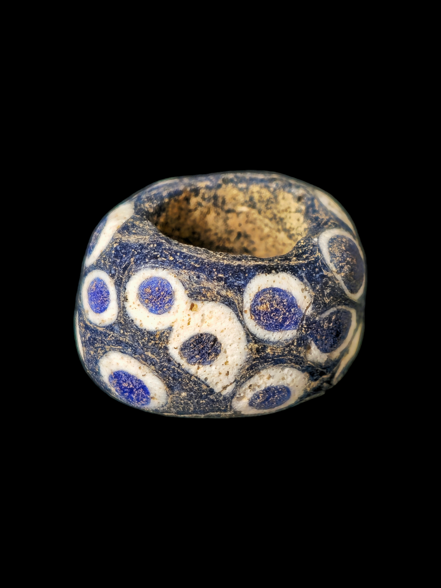 Mediterranean region stratified eye glass bead - Image 5