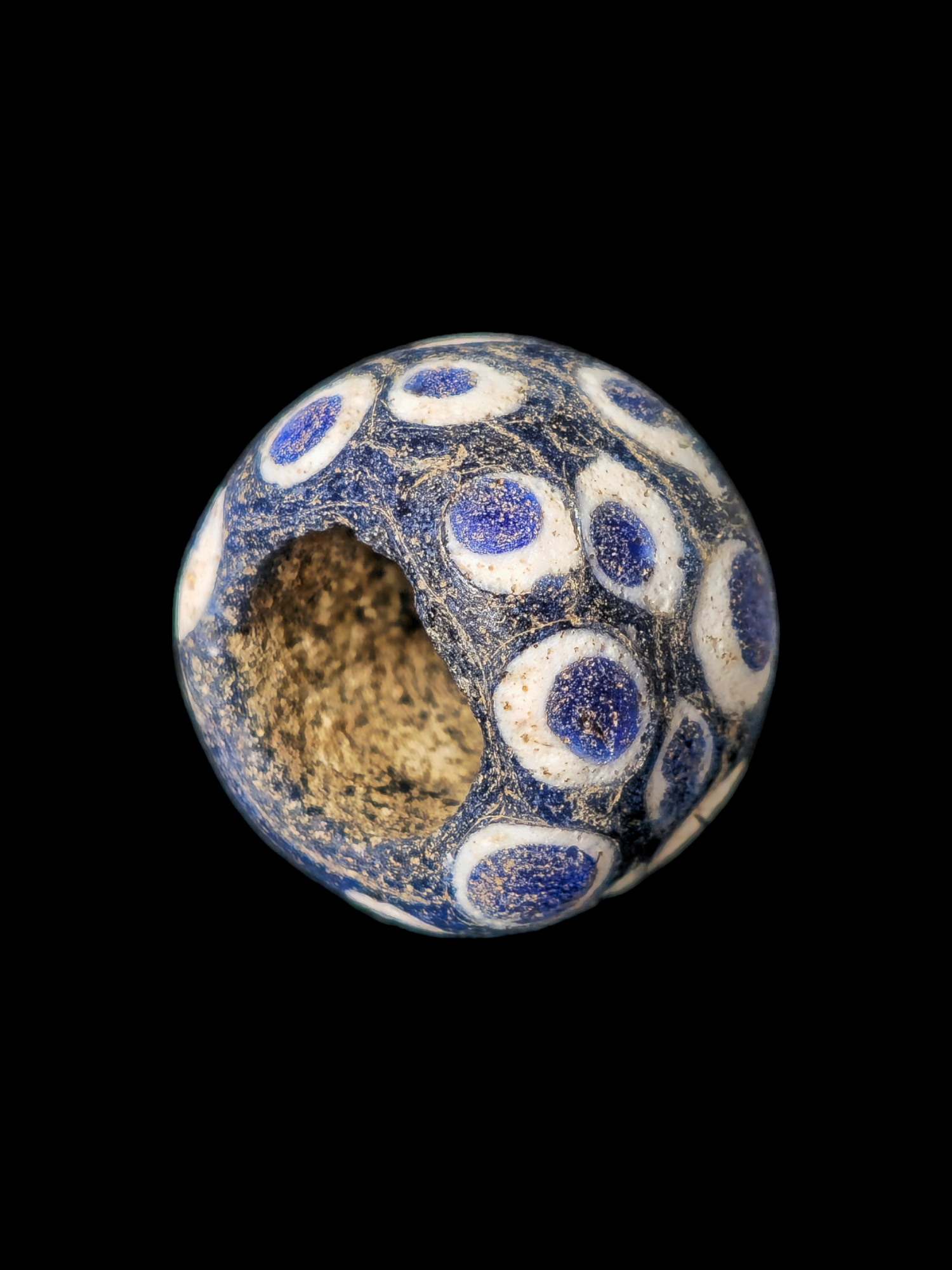 Mediterranean region stratified eye glass bead - Image 12
