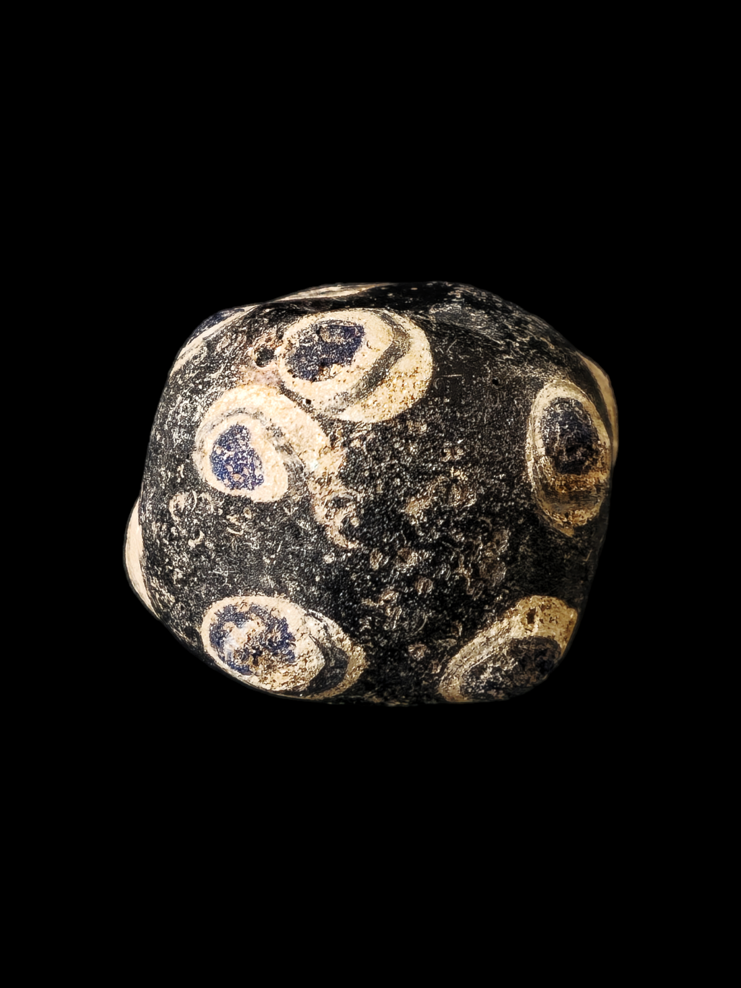 Mediterranean region stratified eye glass bead - Image 3