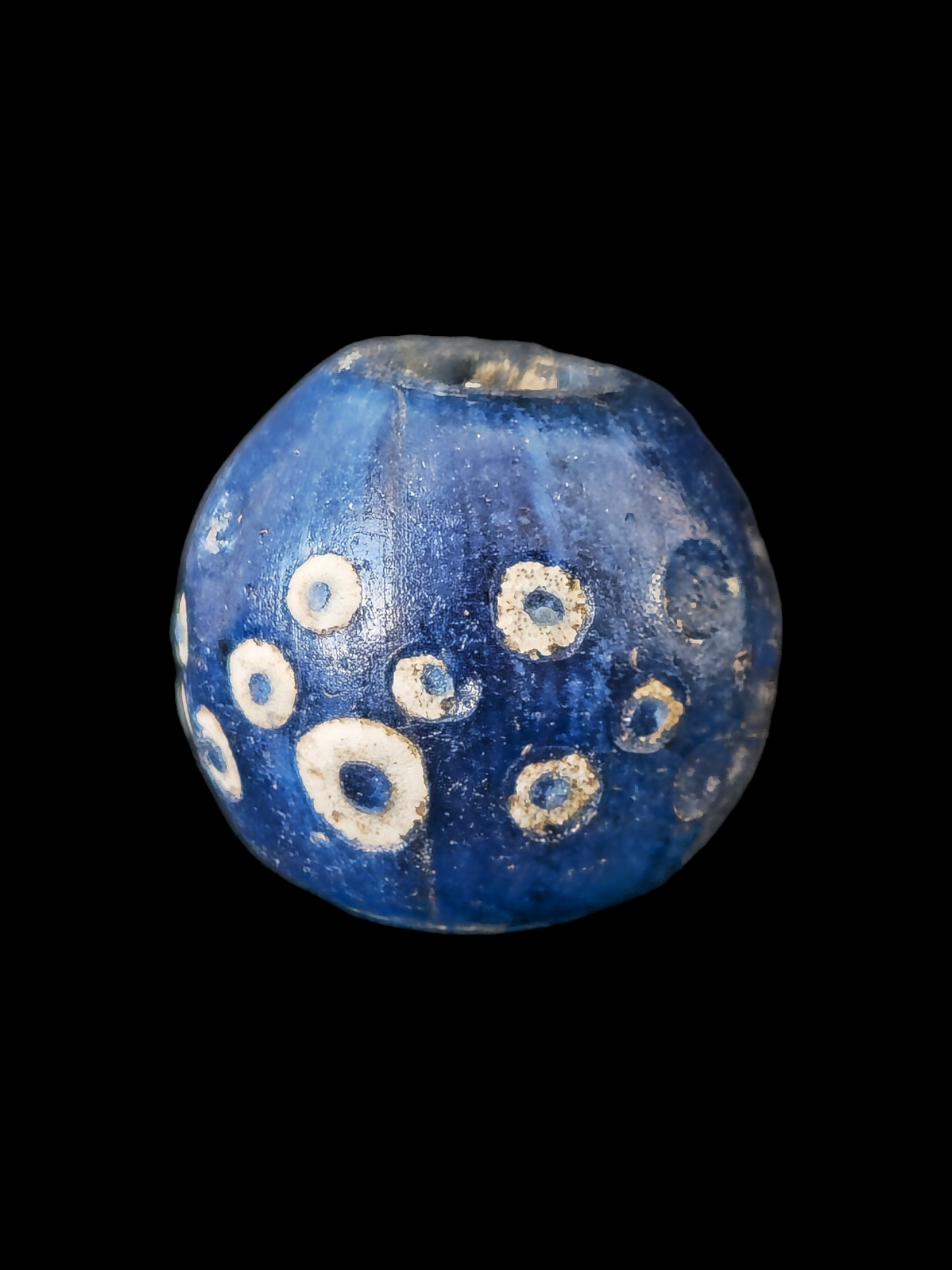 Mediterranean region stratified eye glass bead - Image 4