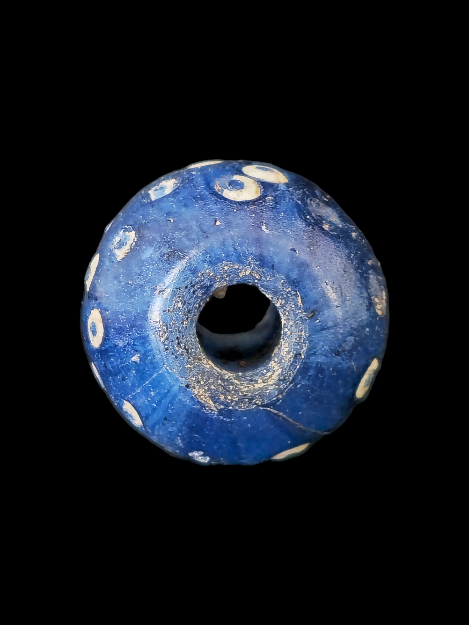 Mediterranean region stratified eye glass bead - Image 8
