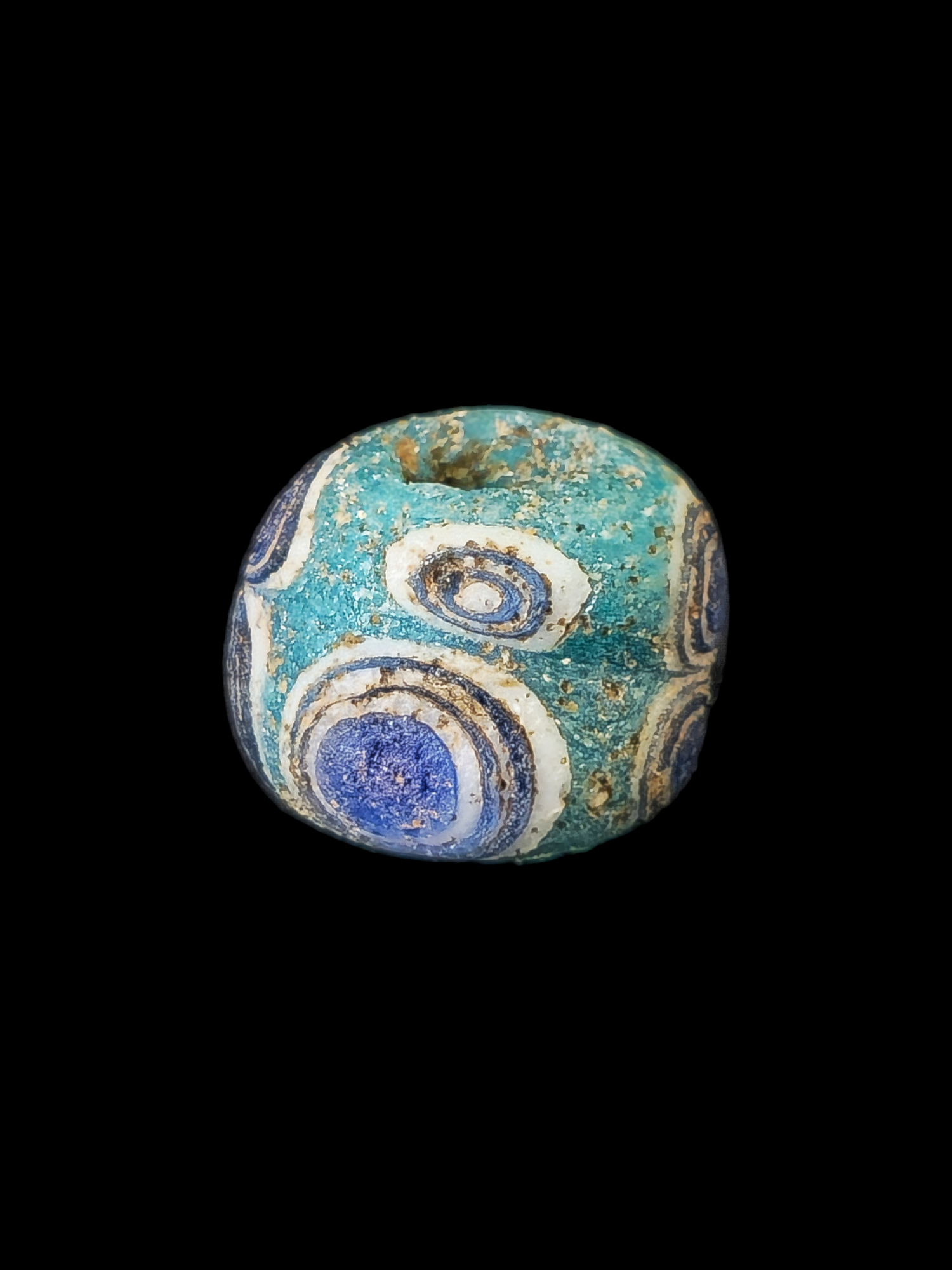 Mediterranean region stratified eye glass bead - Image 4