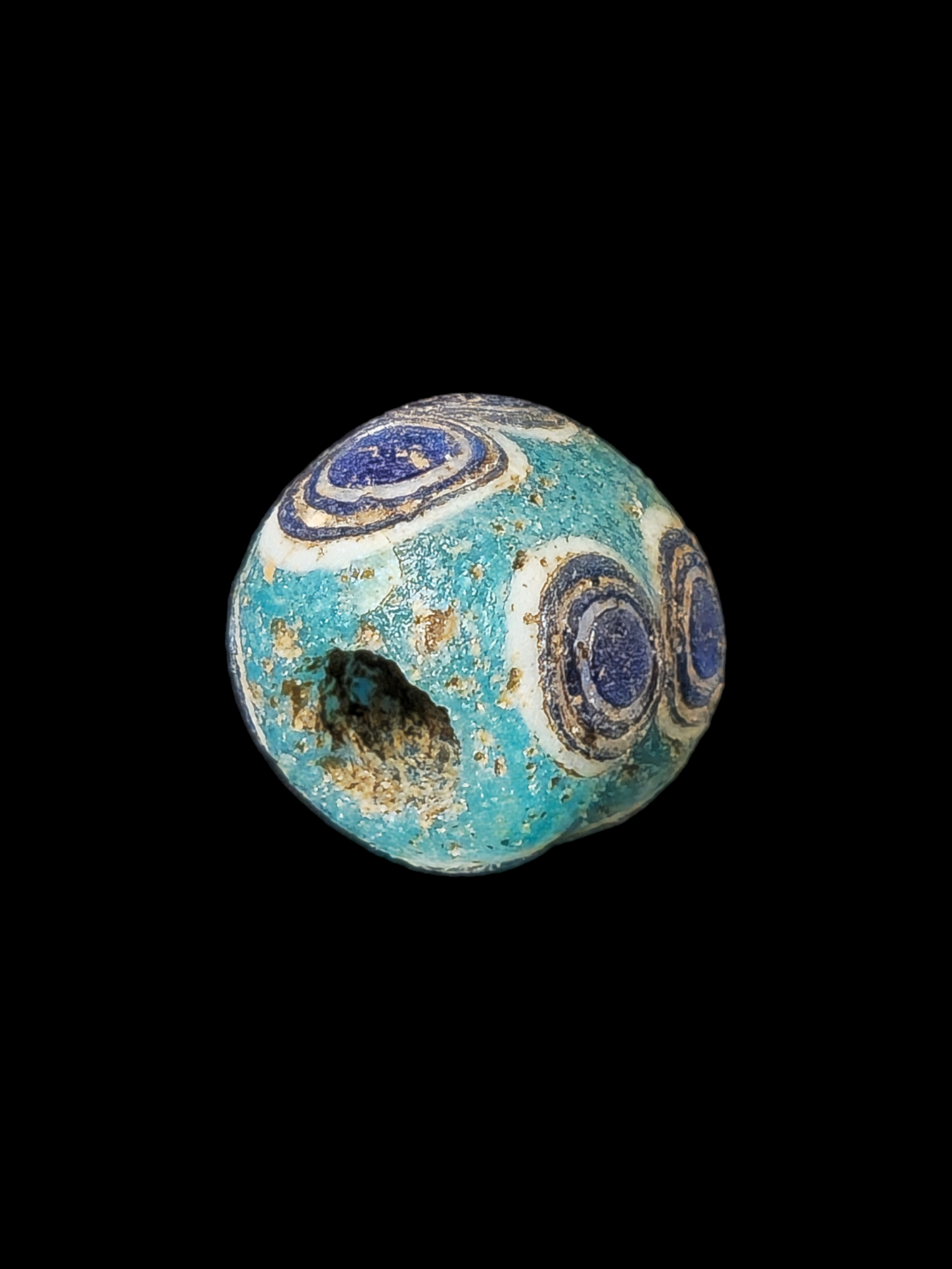 Mediterranean region stratified eye glass bead - Image 7
