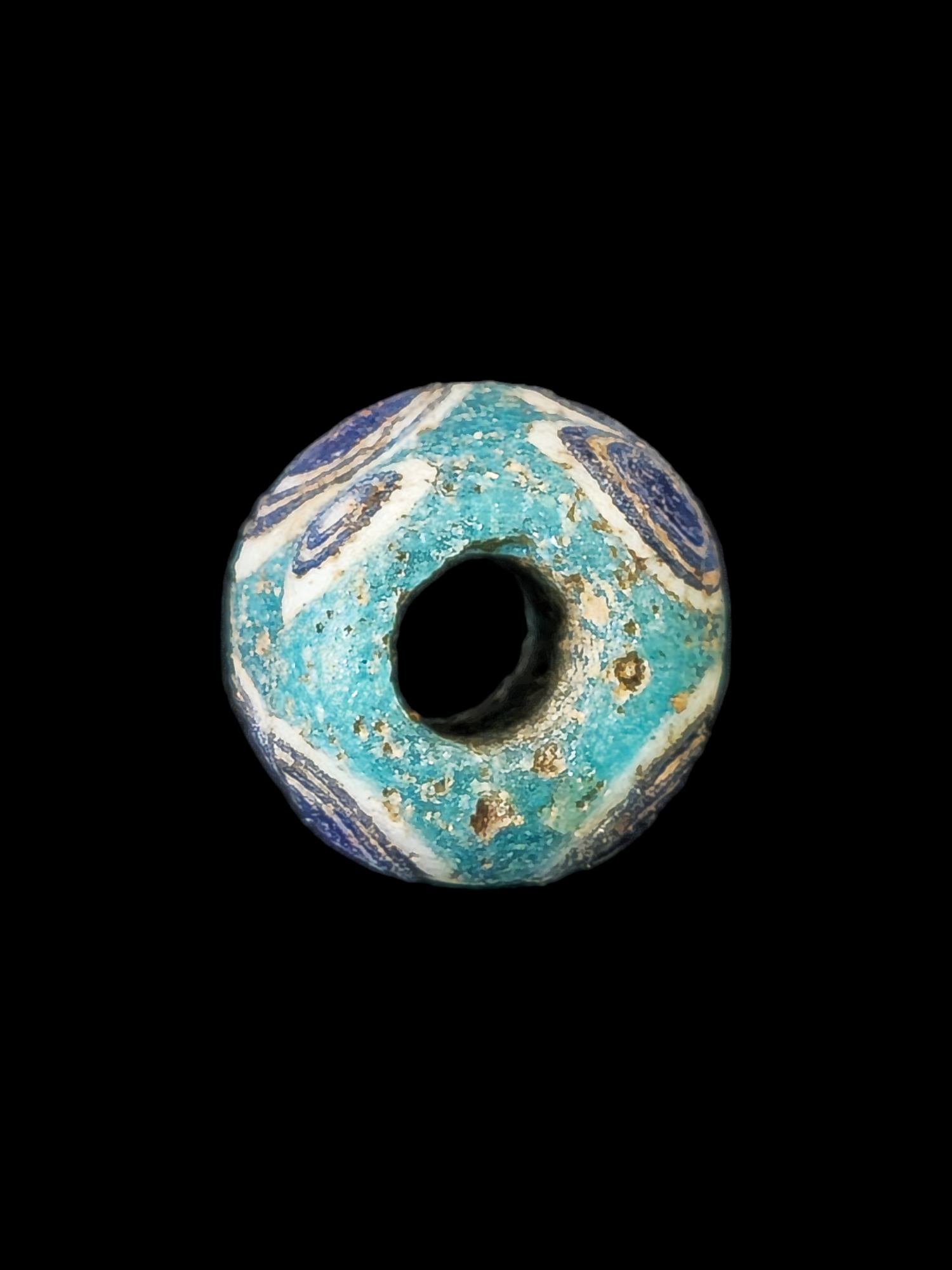 Mediterranean region stratified eye glass bead - Image 10