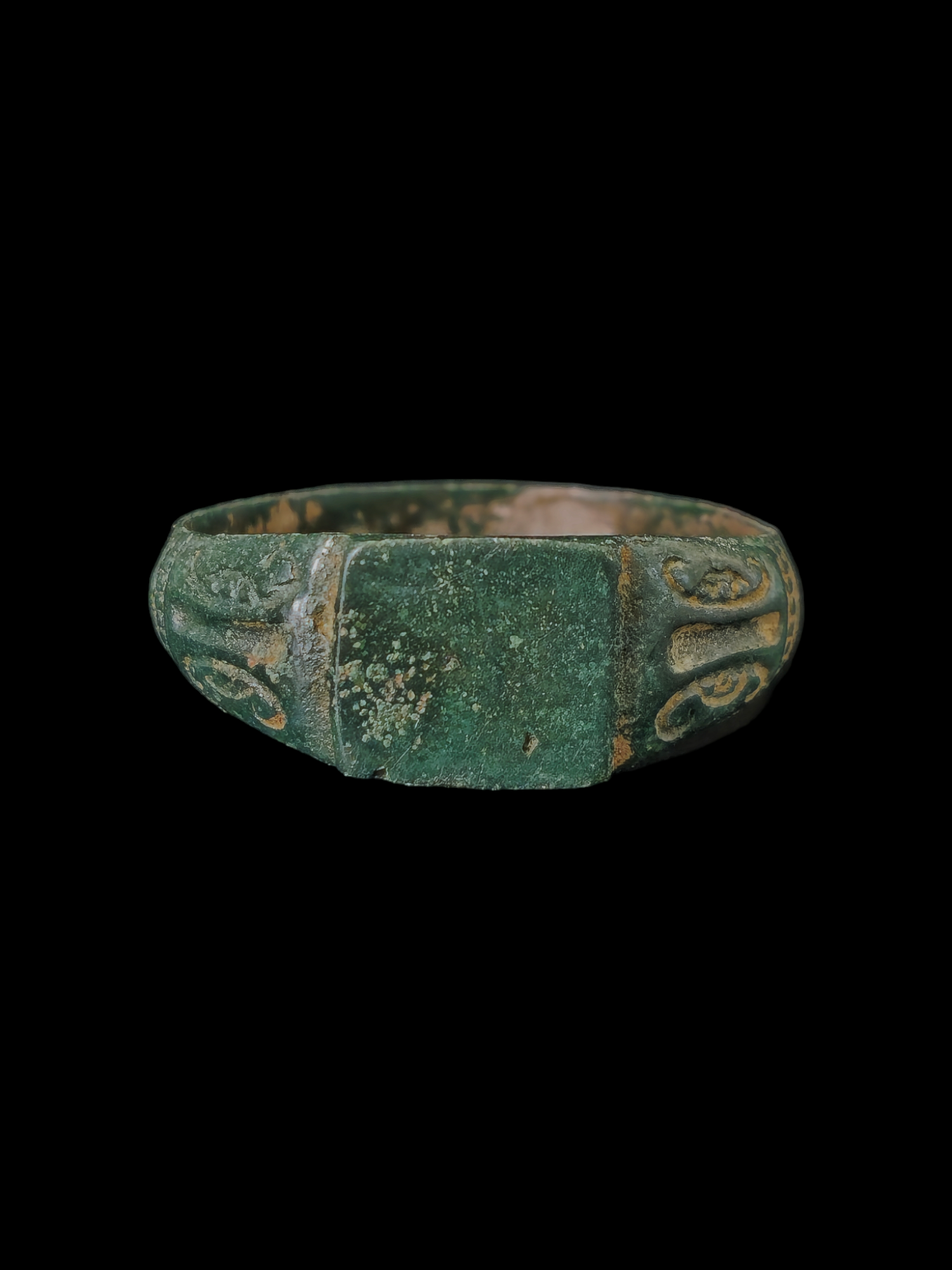 Post-medieval bronze ring - Image 5