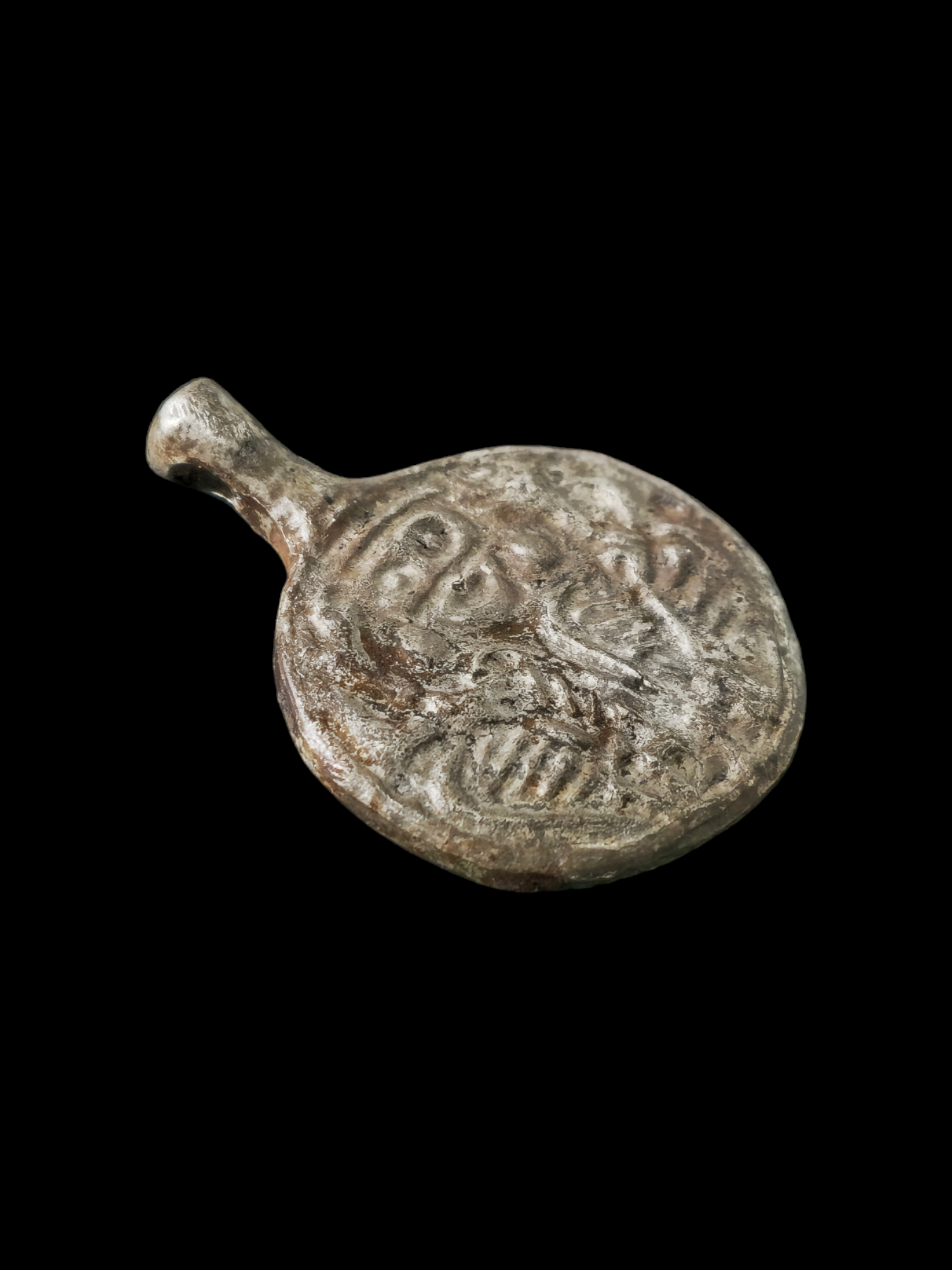 Viking period silver "Odin with two birds" pendant - Image 3